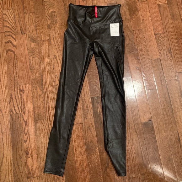 Spanx Faux Leather Leggings - Picture 4 of 7